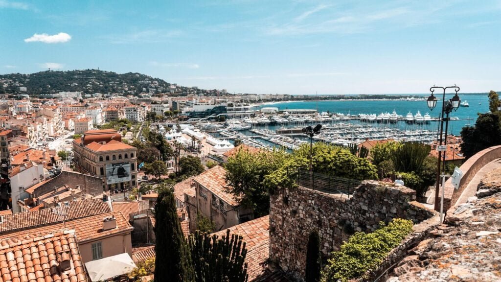 Car rent in cannes