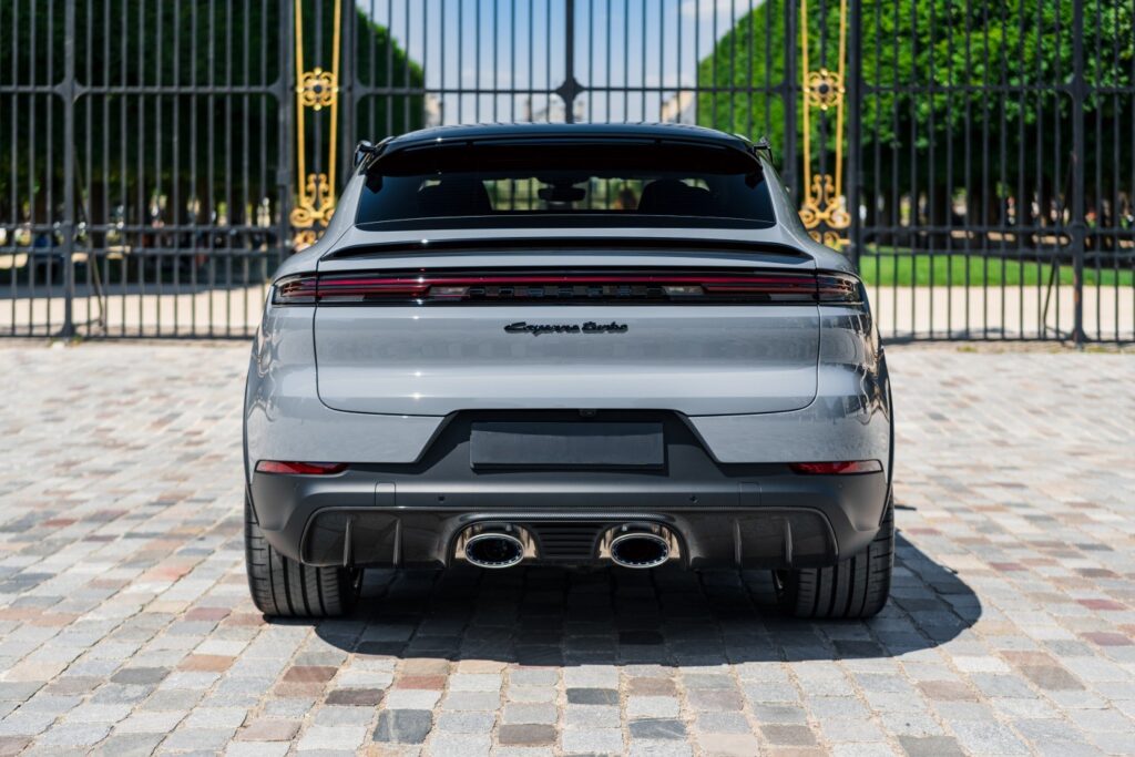 Porscche Cayenne Turbo Pack GT Rear 2