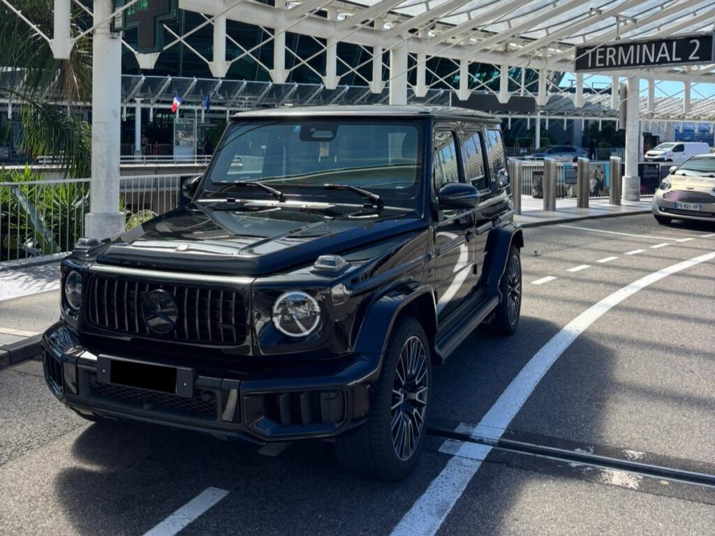Mercedes-AMG G63 Nice Airport 2 Crop 2