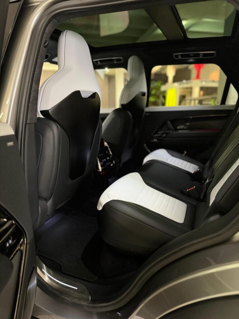 Range Rover Sport SV Interior 2
