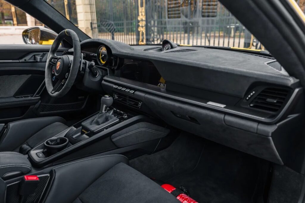 Porsche 992 GT3 RS Yellow Interior 4