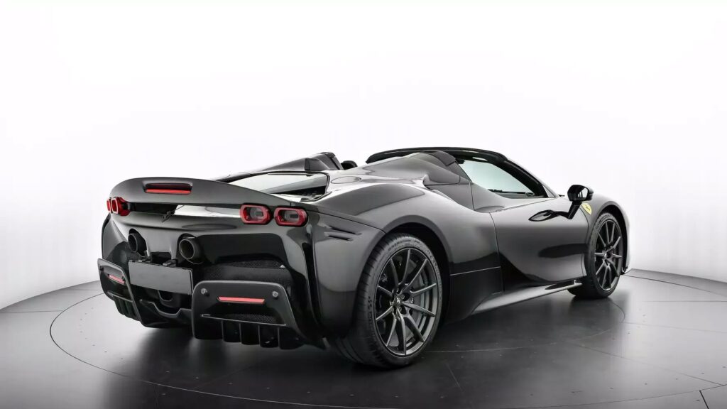 imgi_58_Ferrari-SF90-Spider-Black-Rear-2