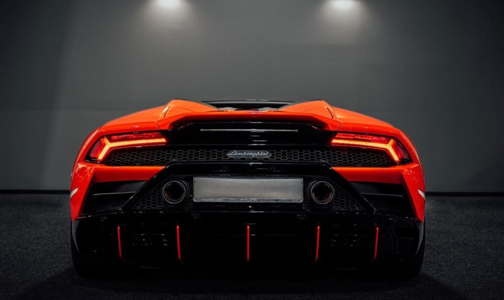 Huracan EVO Spyder Orange Rear 2