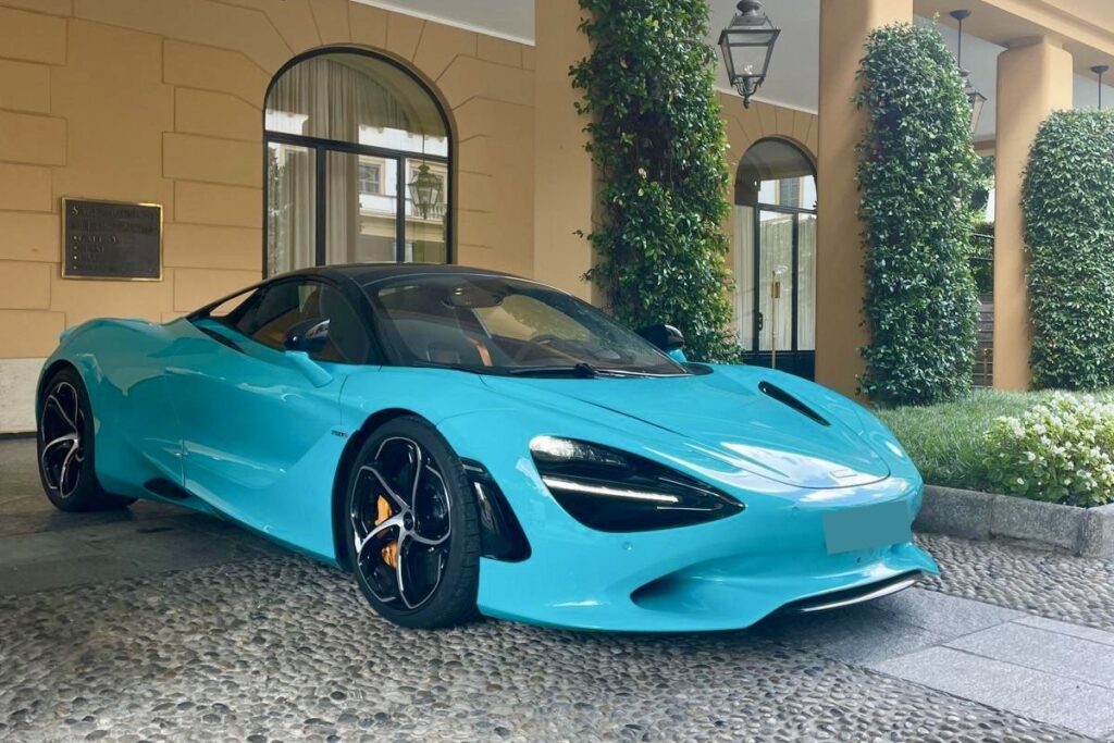 McLaren 750S Lake Como Front 3