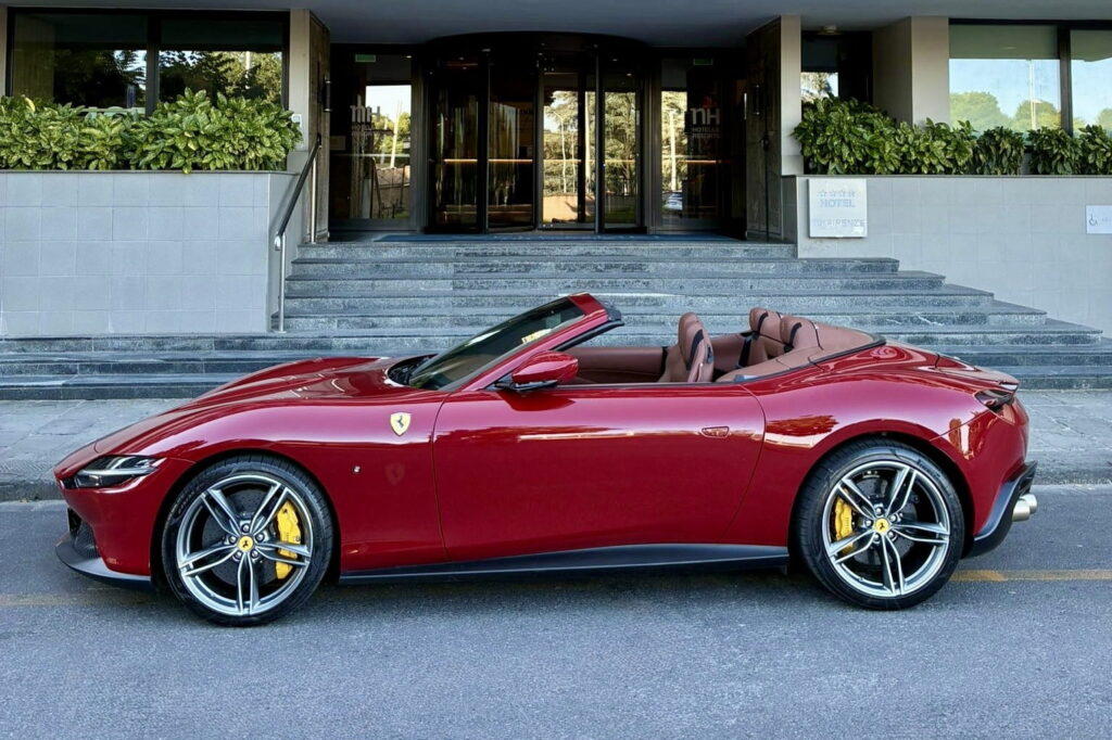 Ferrari Roma Spider Florence Side