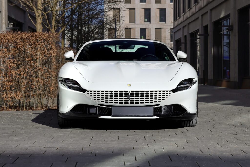 Ferrari Roma Spider Front 3